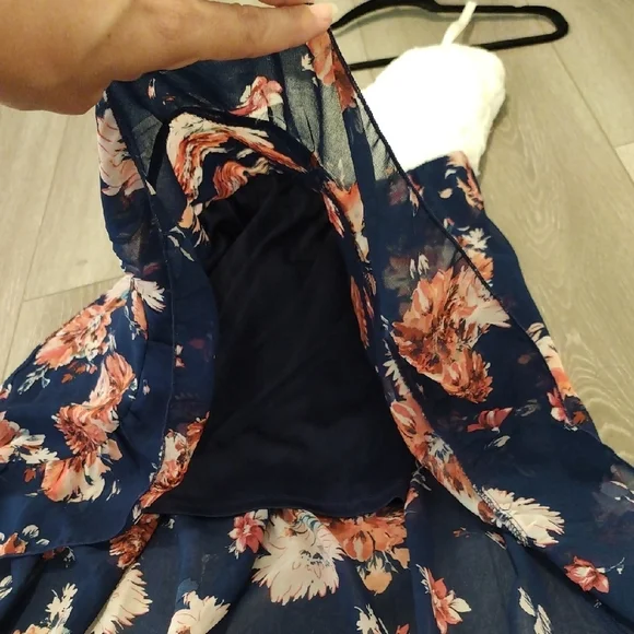 AUW High Low Dress With Floral Pattern - Picture 4 of 17